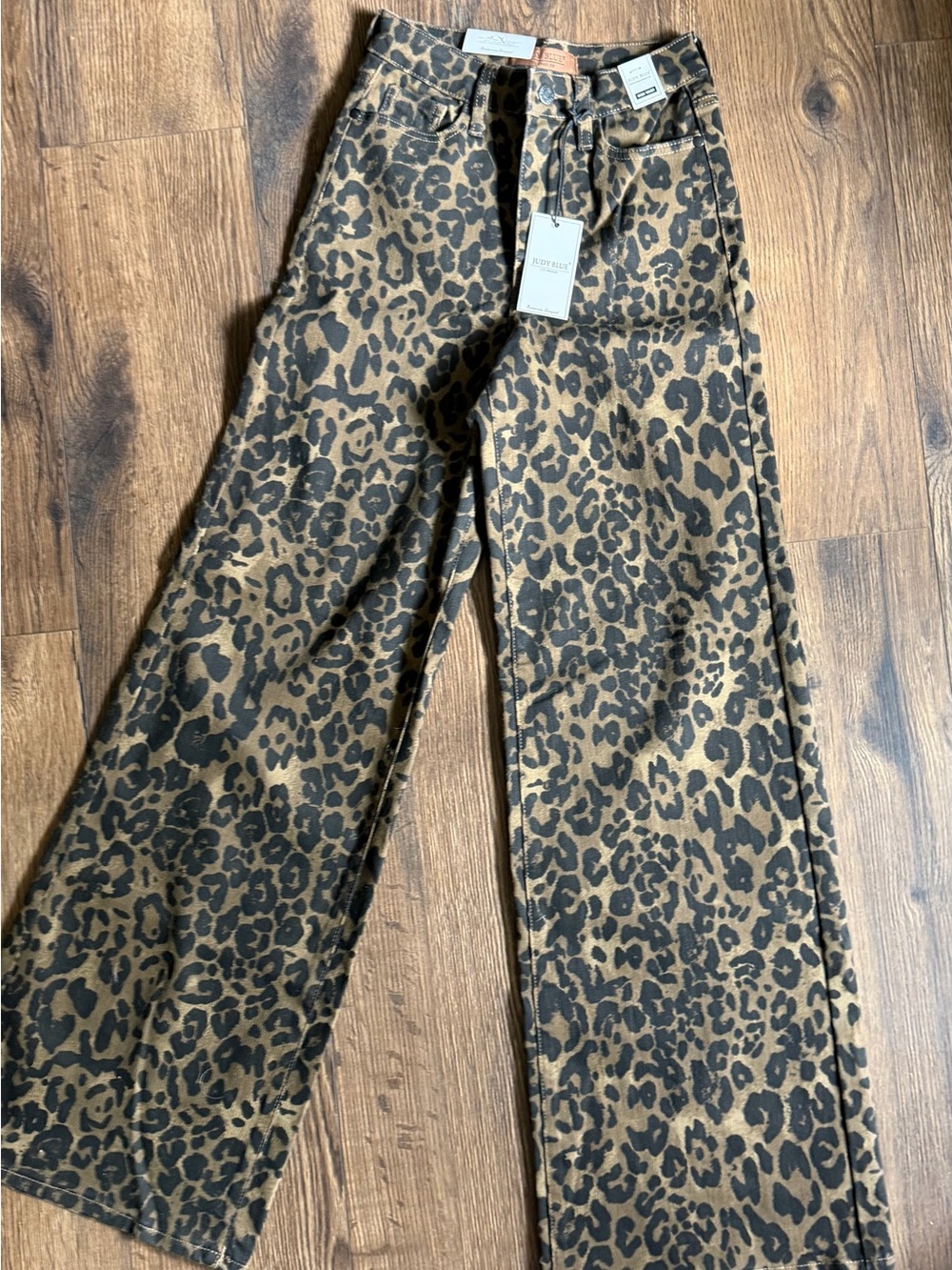 Judy Blue Leopard Print Wide-Leg Jeans in Brown and Black